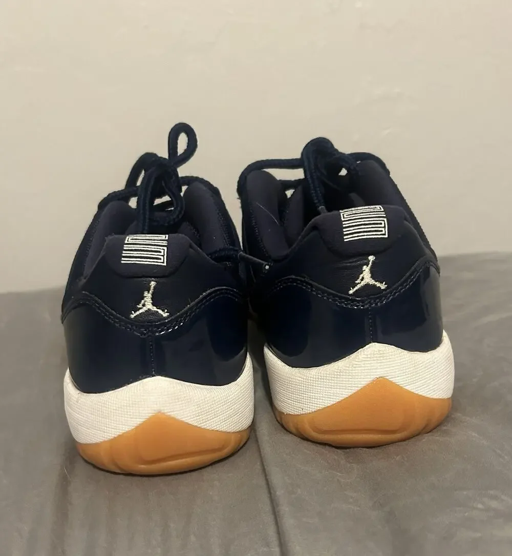 Nike Air Jordan 11 Retro Low Men's Size 10.5 Midnight Navy Gum 528895-405